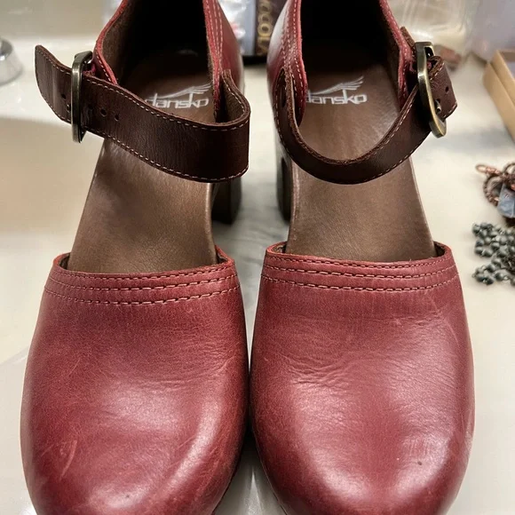Dansko Tan Platform Shoes - Picture 1 of 3